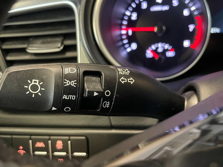 Vehicle Image 40