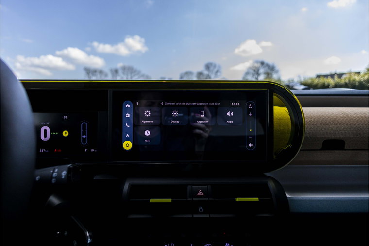 Vehicle Image 30