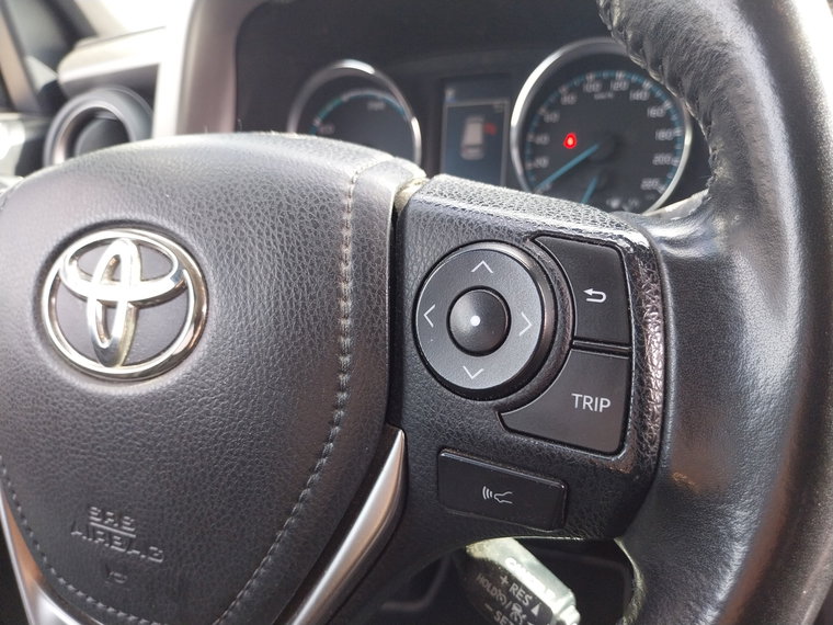 Vehicle Image 25