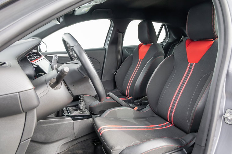 Vehicle Image 9