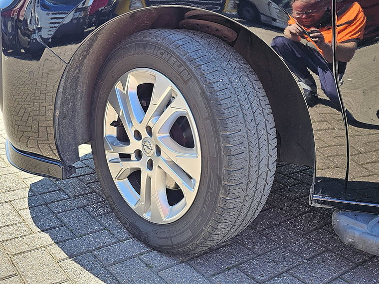 Vehicle Image 19