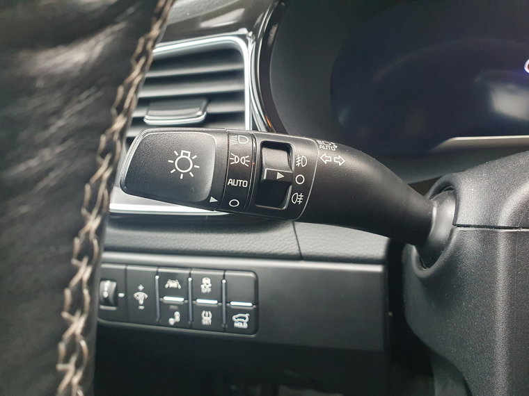 Vehicle Image 39