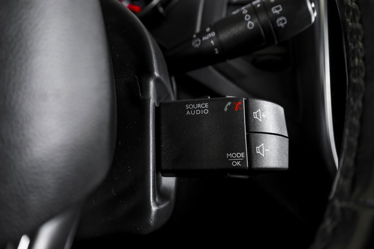 Vehicle Image 39