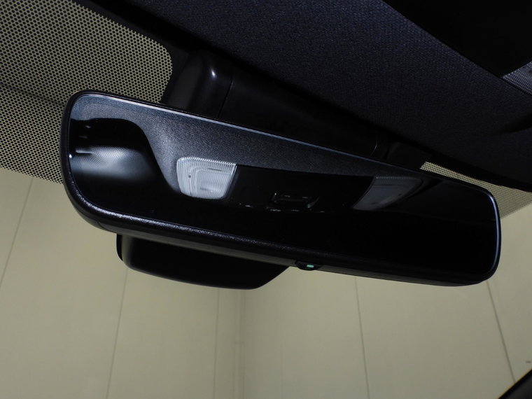 Vehicle Image 22