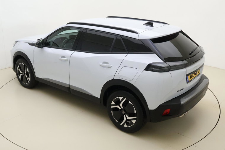 Vehicle Image 4