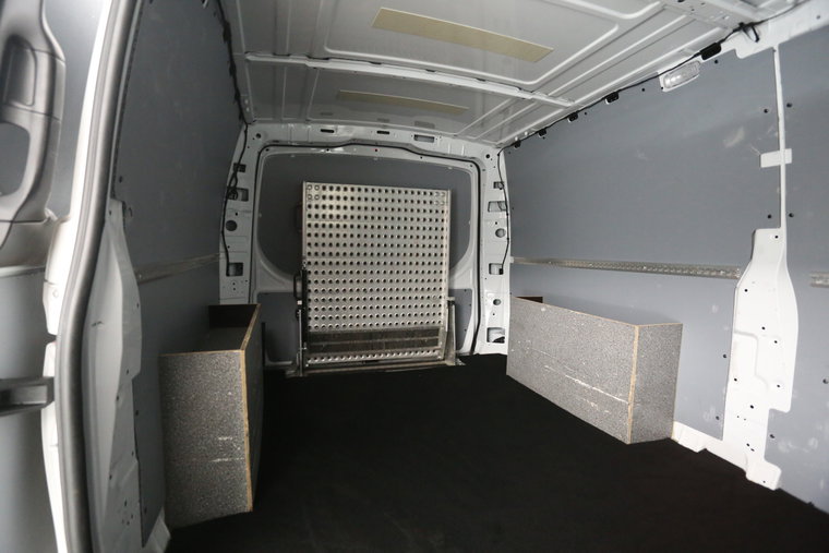 Vehicle Image 21