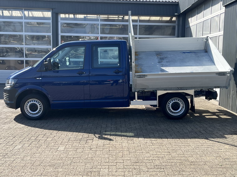Vehicle Image 28