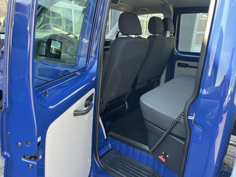 Vehicle Image 39
