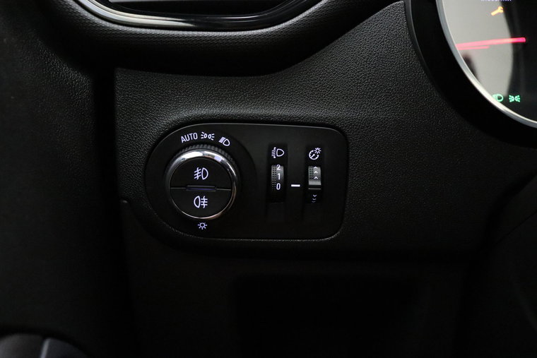 Vehicle Image 28