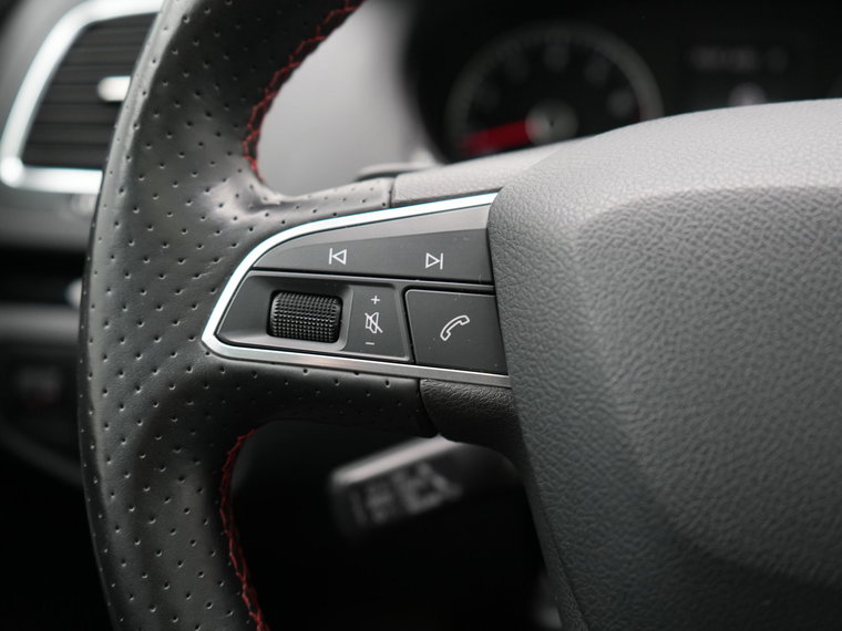 Vehicle Image 28