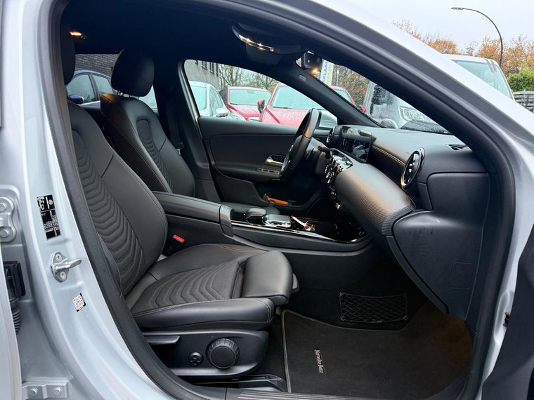 Vehicle Image 41