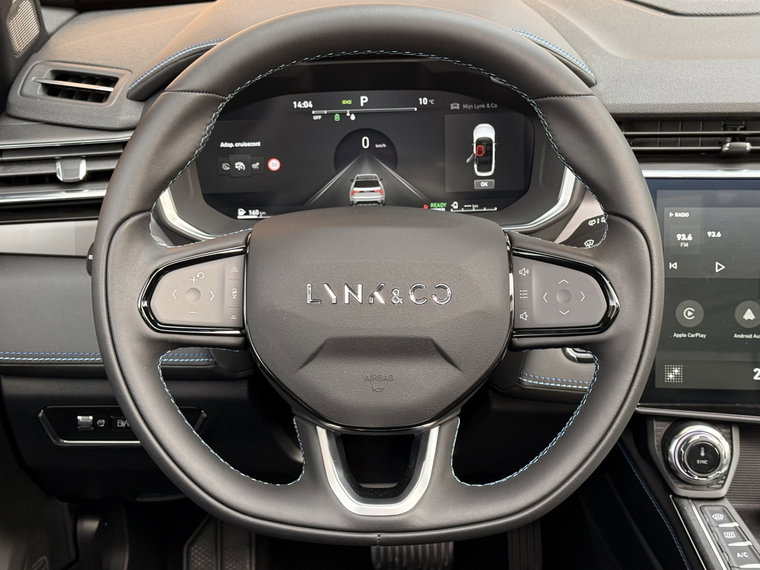 Vehicle Image 25