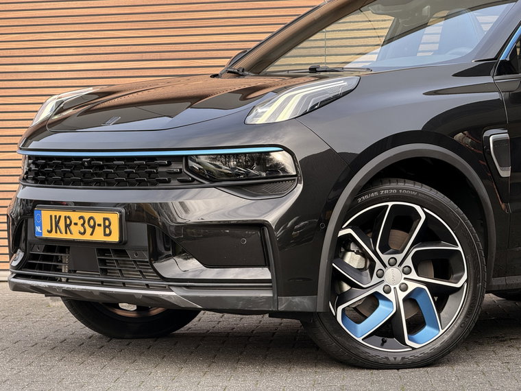 Vehicle Image 11