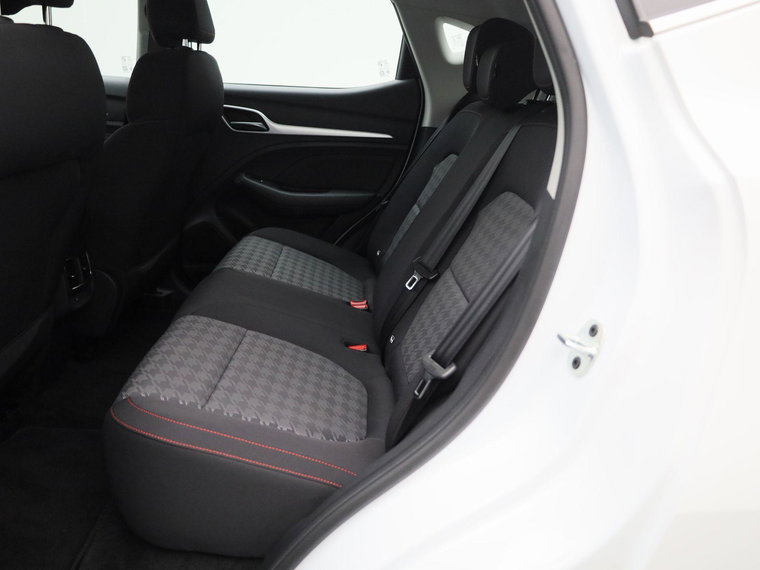 Vehicle Image 38