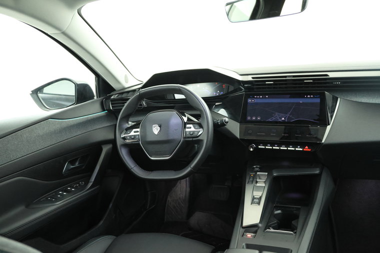 Vehicle Image 28