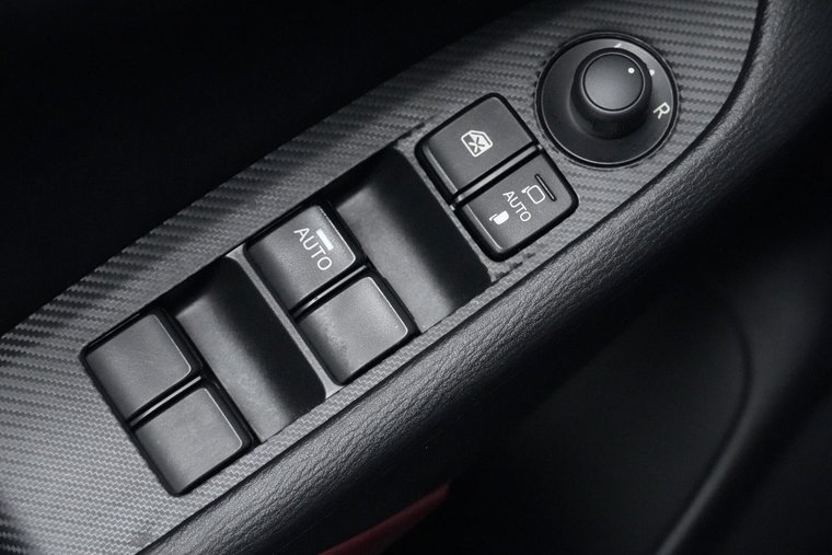 Vehicle Image 26