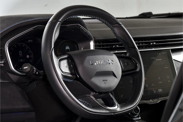 Vehicle Image 14