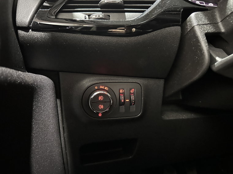 Vehicle Image 26