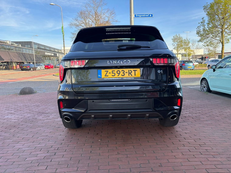 Vehicle Image 12