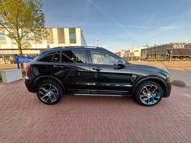Vehicle Image 36