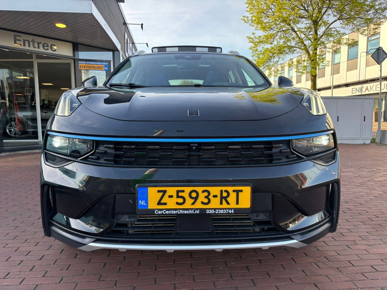 Vehicle Image 6