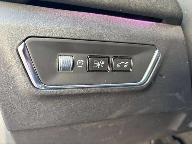 Vehicle Image 45