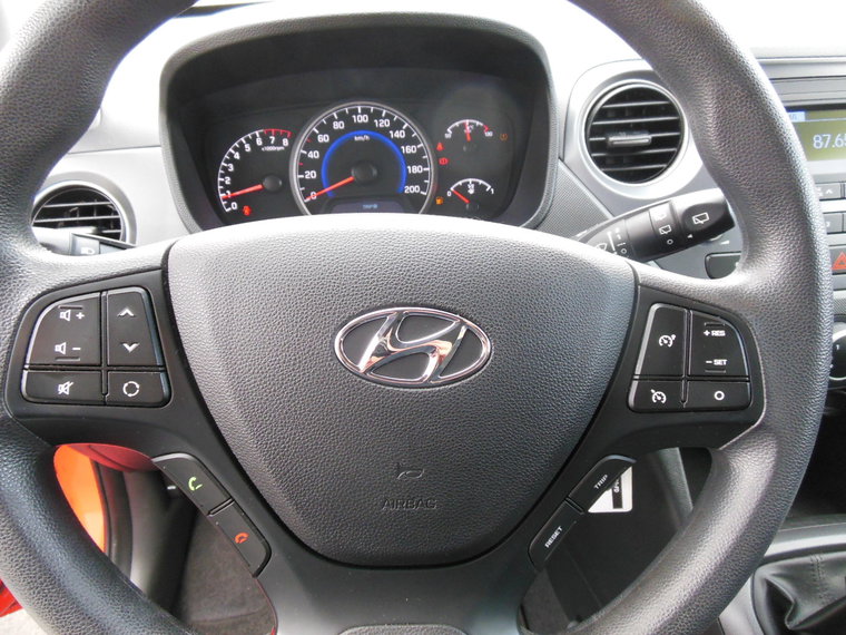 Vehicle Image 17