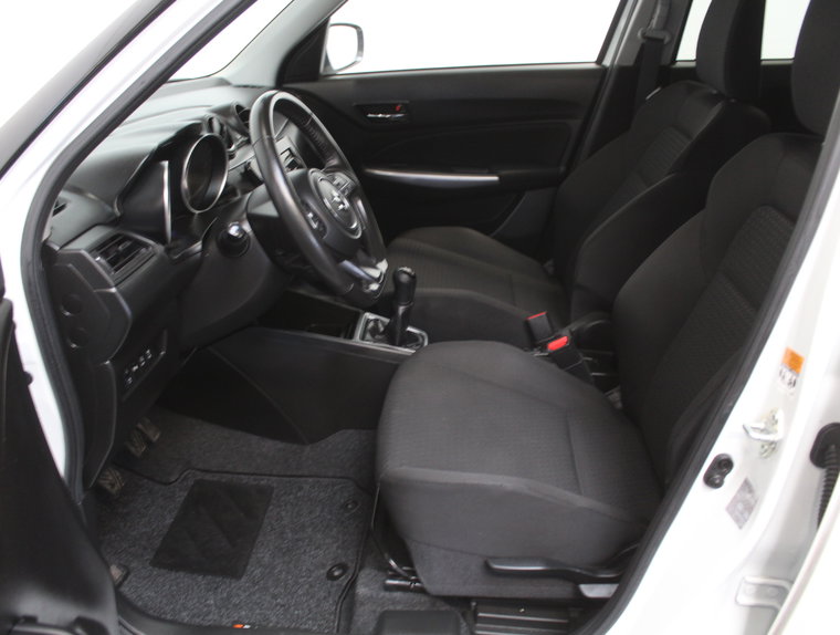 Vehicle Image 33