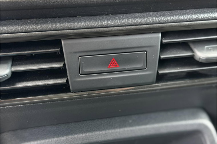 Vehicle Image 40
