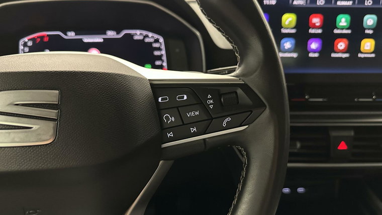 Vehicle Image 24