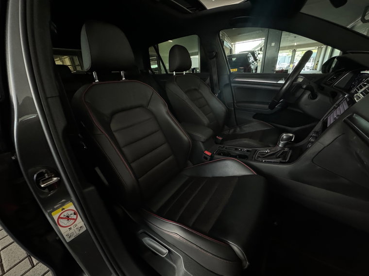 Vehicle Image 31