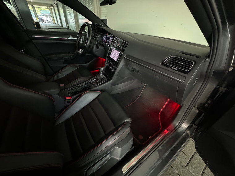Vehicle Image 36