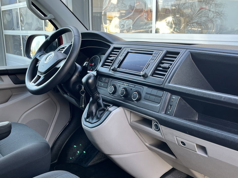 Vehicle Image 28