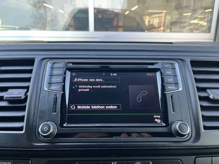 Vehicle Image 38