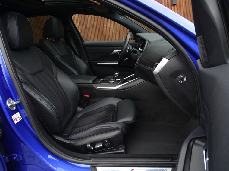Vehicle Image 33