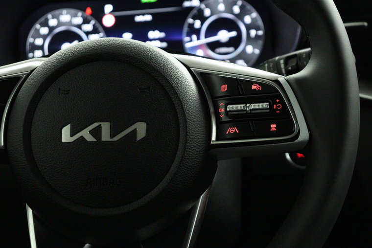 Vehicle Image 40