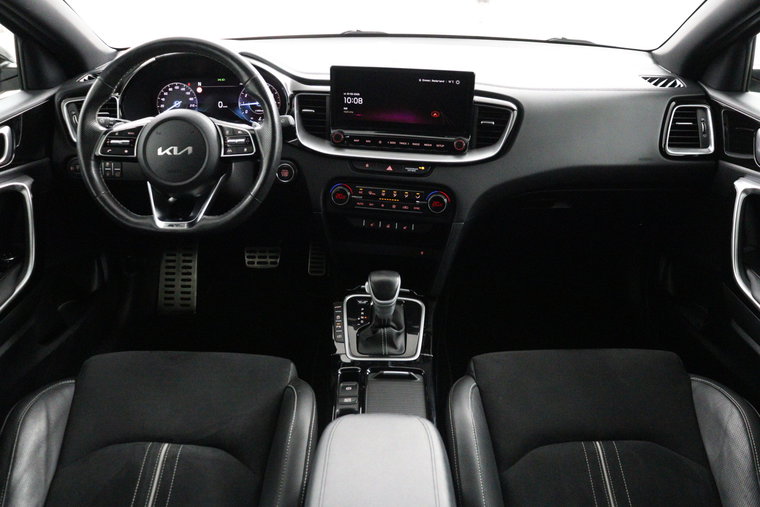 Vehicle Image 30