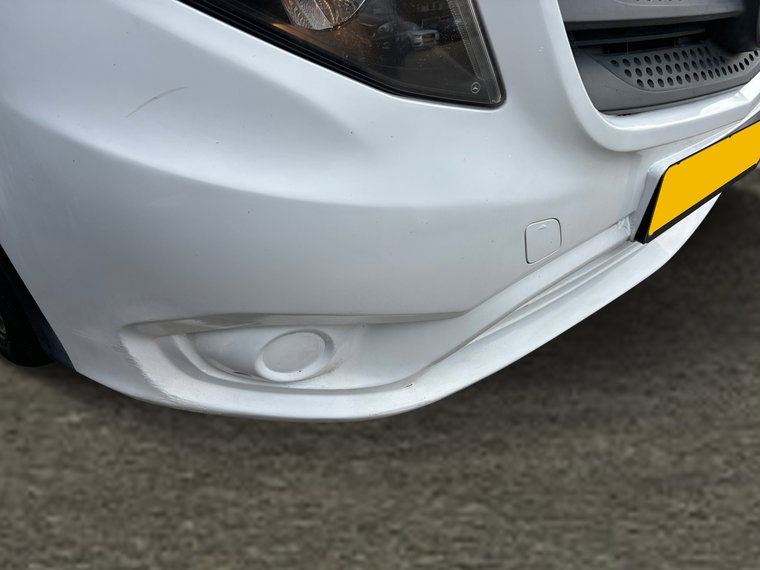 Vehicle Image 25