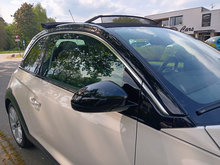 Vehicle Image 16