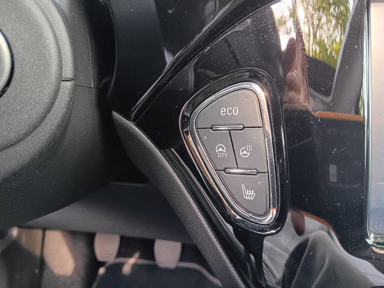 Vehicle Image 27