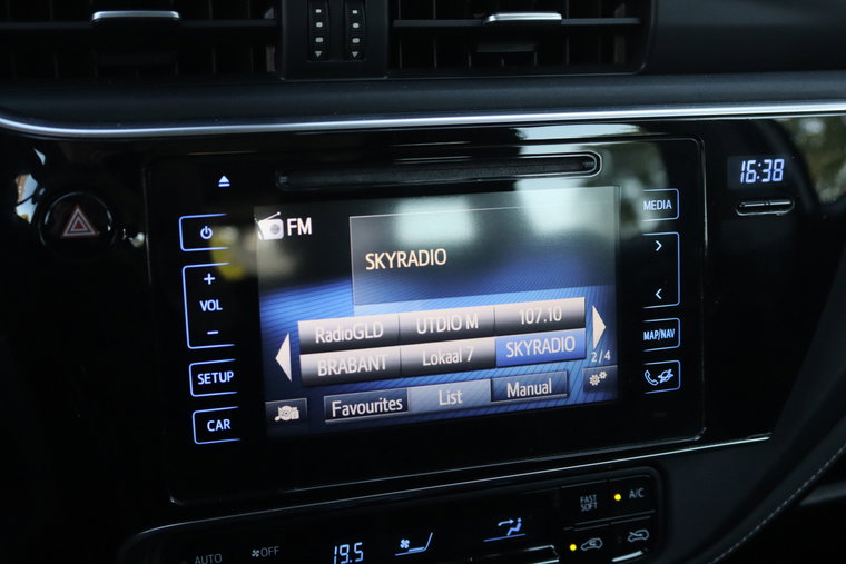 Vehicle Image 18