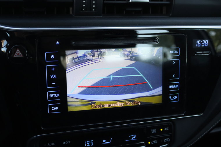 Vehicle Image 21