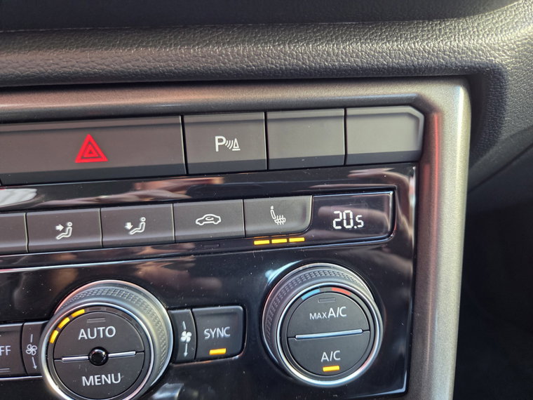 Vehicle Image 26