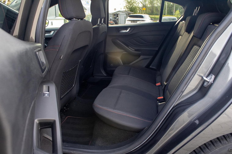 Vehicle Image 31