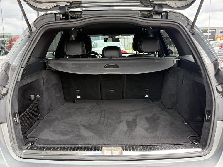 Vehicle Image 28