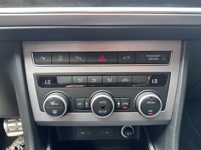 Vehicle Image 27