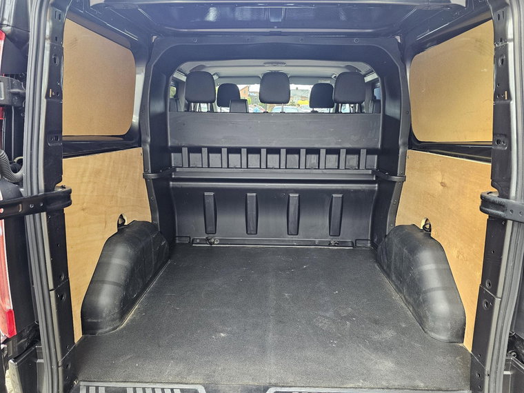 Vehicle Image 11