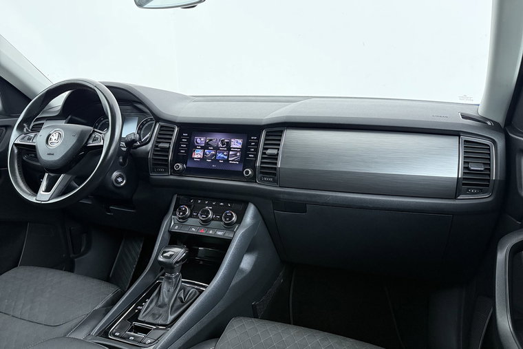 Vehicle Image 15