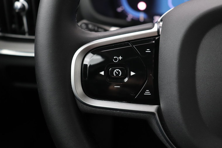 Vehicle Image 40