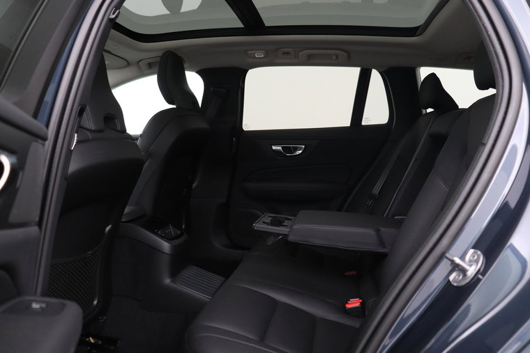 Vehicle Image 48